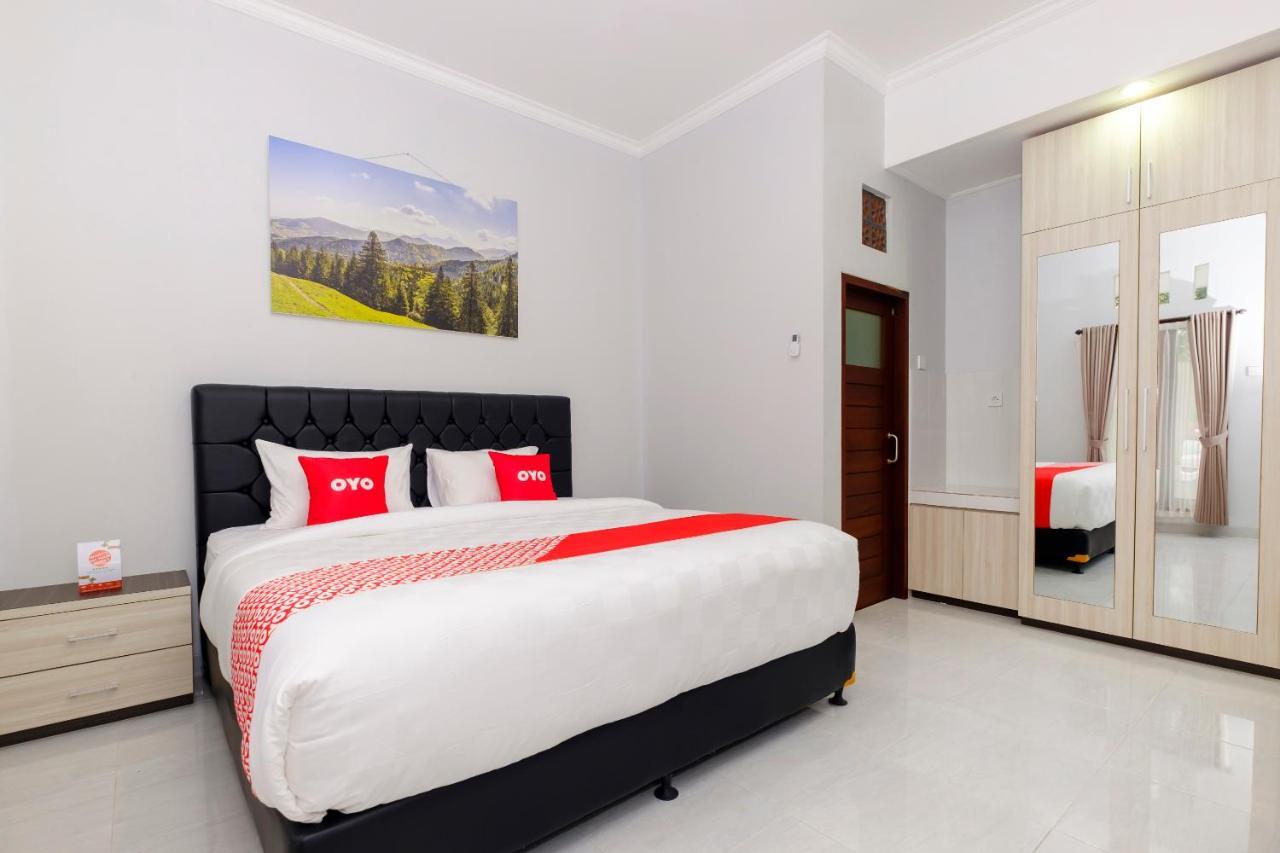 Hotel Oyo 3716 Dijobi Sempidi Zewnętrze zdjęcie